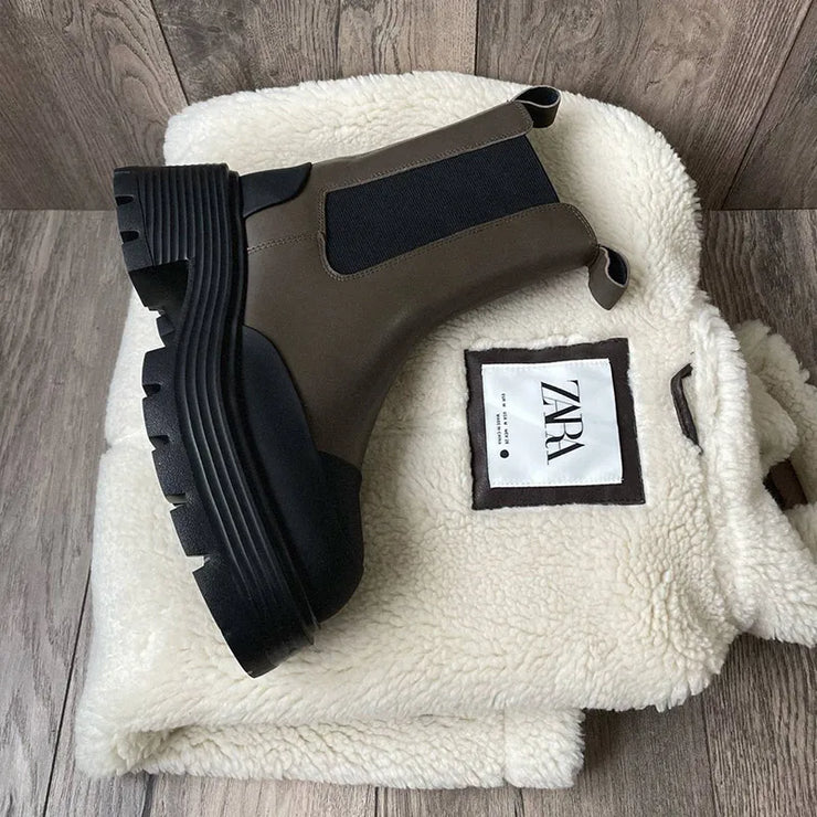 Arden Platform Chelsea Boots