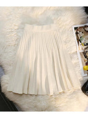 BelleVie Knit Pleated Mini Skirt