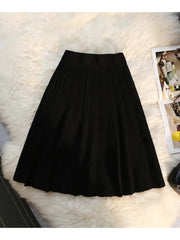 BelleVie Knit Pleated Mini Skirt