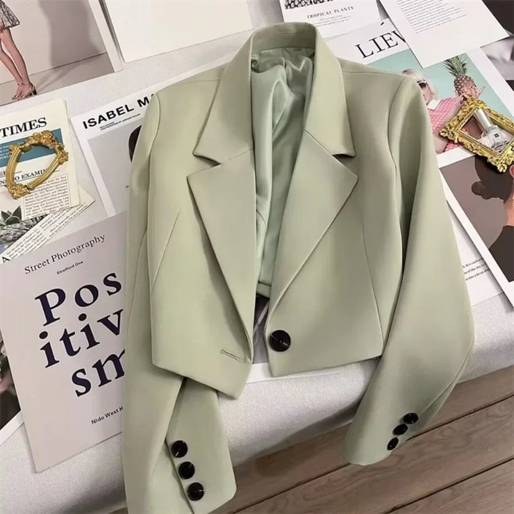 Élan Cropped Tailored Blazer