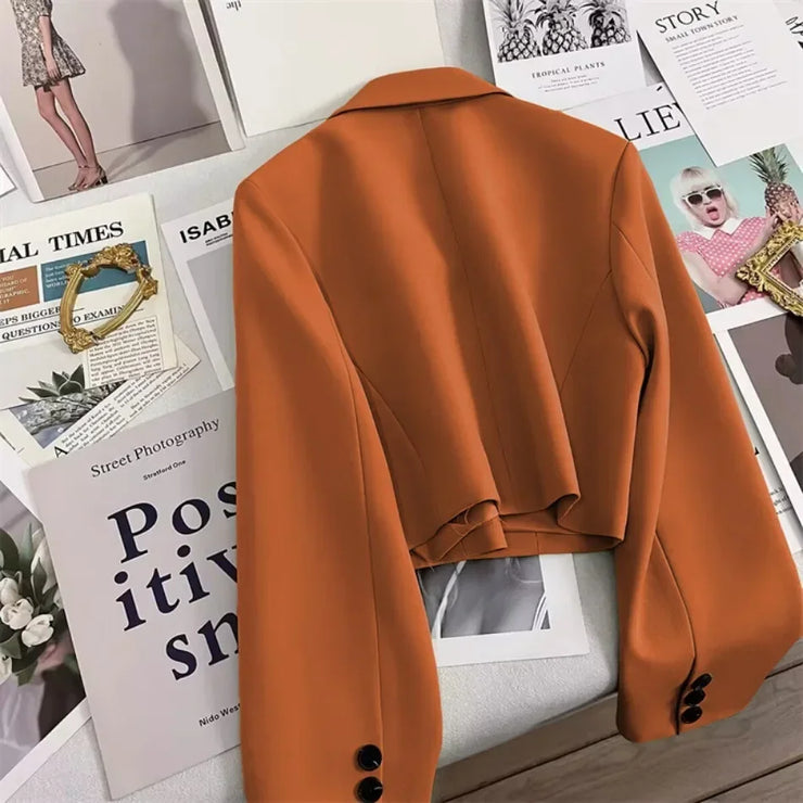 Élan Cropped Tailored Blazer